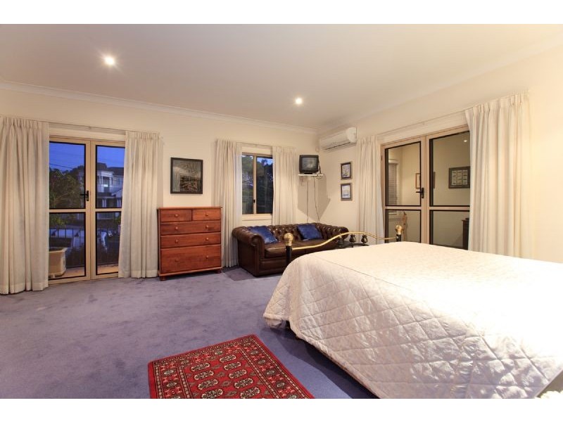 88 Newman Avenue, Camp Hill QLD 4152