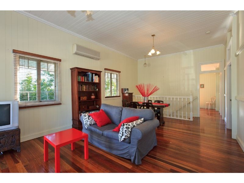 74 Shakespeare Street, Coorparoo QLD 4151