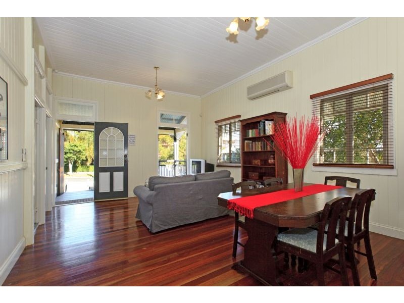 74 Shakespeare Street, Coorparoo QLD 4151