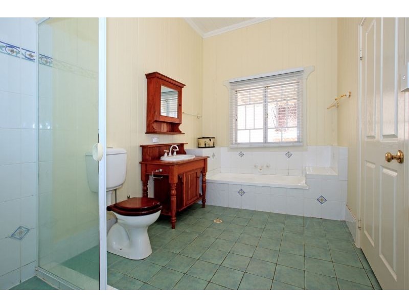 74 Shakespeare Street, Coorparoo QLD 4151