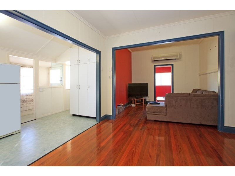 18 Broadway Street, Carina QLD 4152