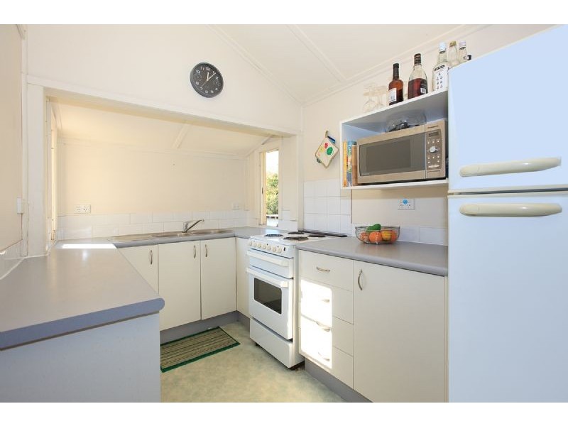 18 Broadway Street, Carina QLD 4152