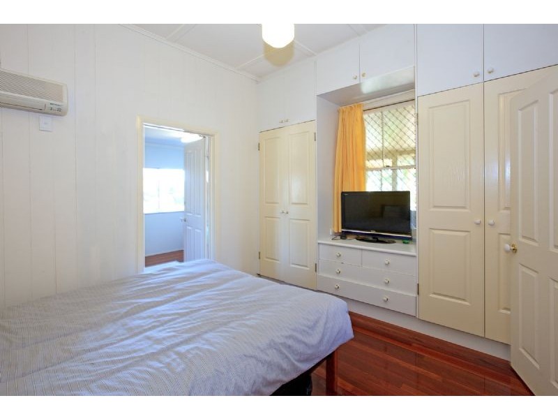 18 Broadway Street, Carina QLD 4152