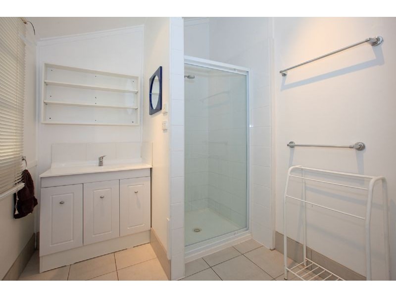 18 Broadway Street, Carina QLD 4152