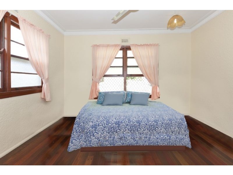 37 Adelaide Street, Carina QLD 4152