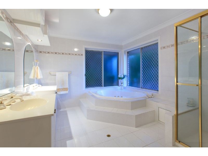 43 Wisteria Cresent, Mount Gravatt East QLD 4122