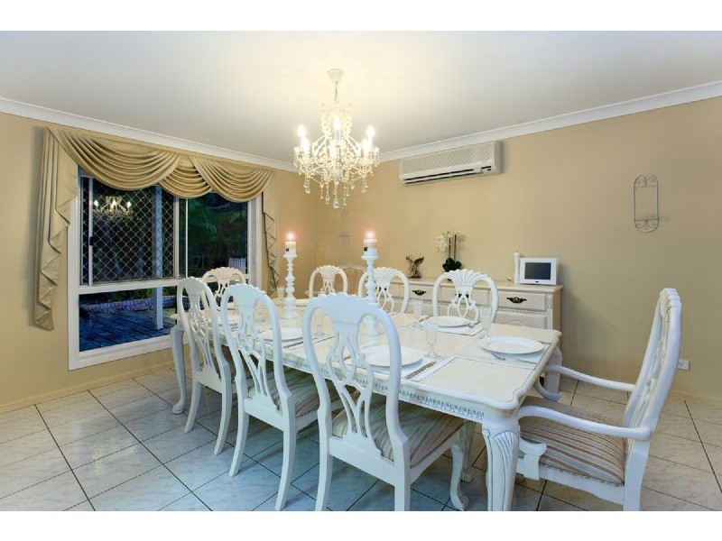 43 Wisteria Cresent, Mount Gravatt East QLD 4122