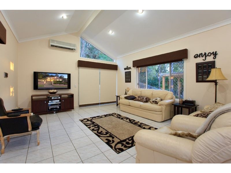 43 Wisteria Cresent, Mount Gravatt East QLD 4122