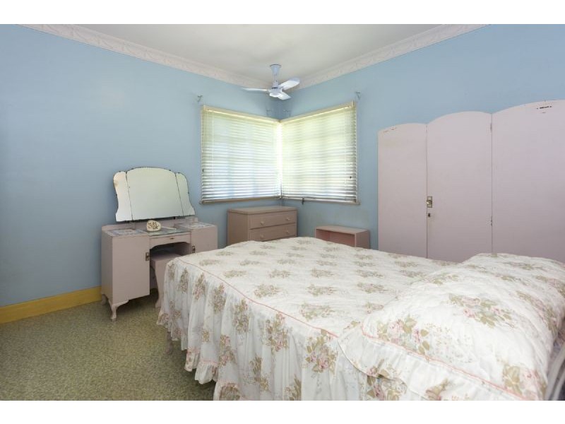 33 Wyena Street, Camp Hill QLD 4152