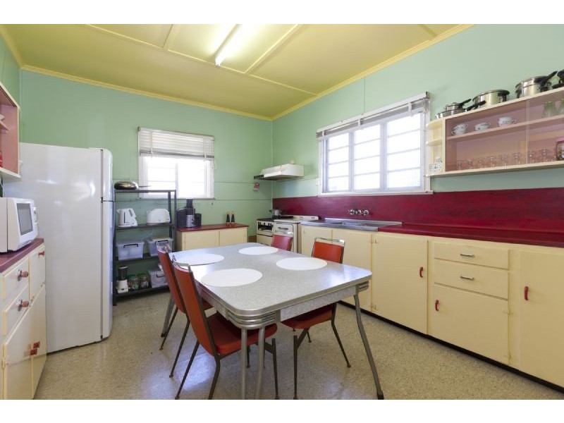 33 Wyena Street, Camp Hill QLD 4152