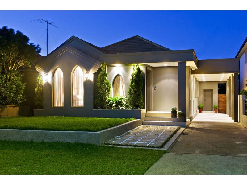 27 Scarborough Street, Monterey NSW 2217