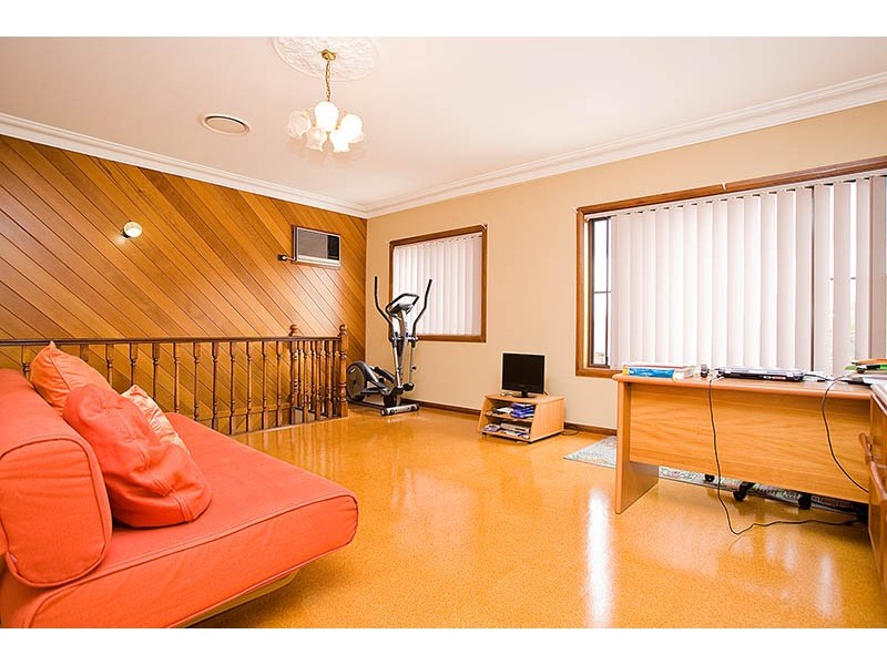11 Miriam St, Bass Hill NSW 2197