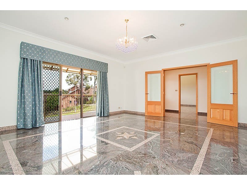 9 Northbrook Place, Illawong NSW 2234