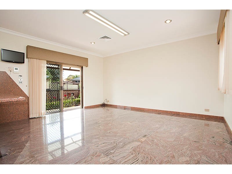 9 Northbrook Place, Illawong NSW 2234