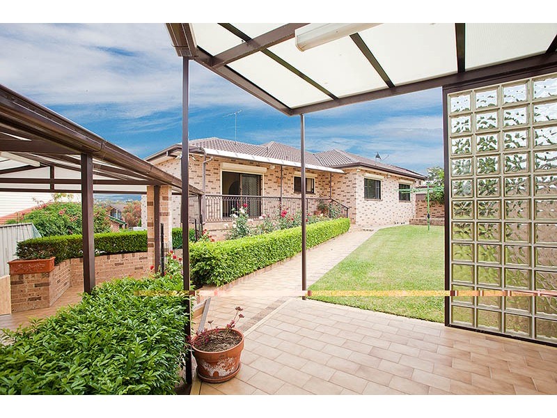 9 Northbrook Place, Illawong NSW 2234