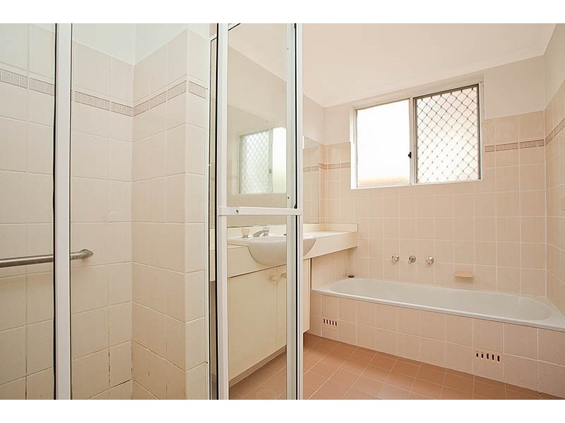 1/1-3 Barsbys Ave, Carlton NSW 2218