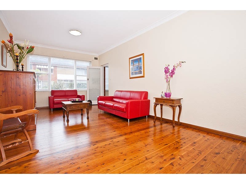 2/147 The Grand Parade, Monterey NSW 2217