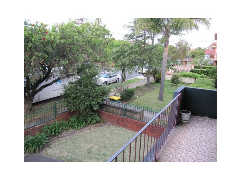 2/12 St Clair St, Belmore NSW 2192