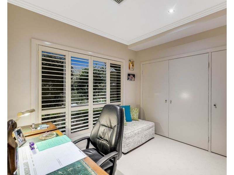 15 Coventry Court, Mount Lofty QLD 4350