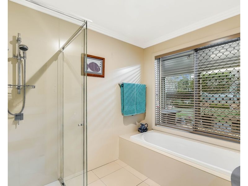 15 Coventry Court, Mount Lofty QLD 4350