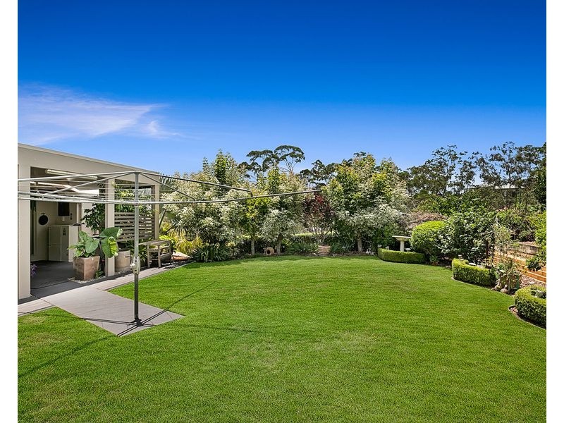 15 Coventry Court, Mount Lofty QLD 4350
