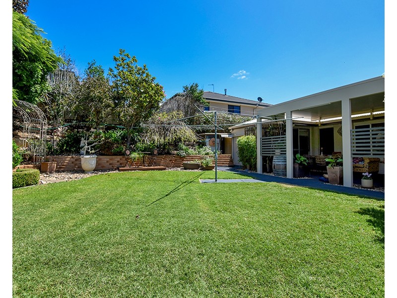 15 Coventry Court, Mount Lofty QLD 4350