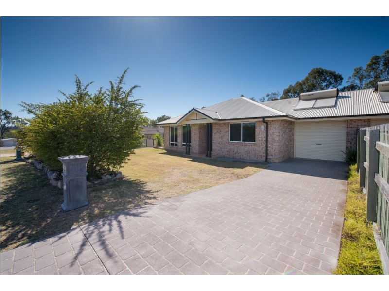 33 Parkridge Drive, Withcott QLD 4352