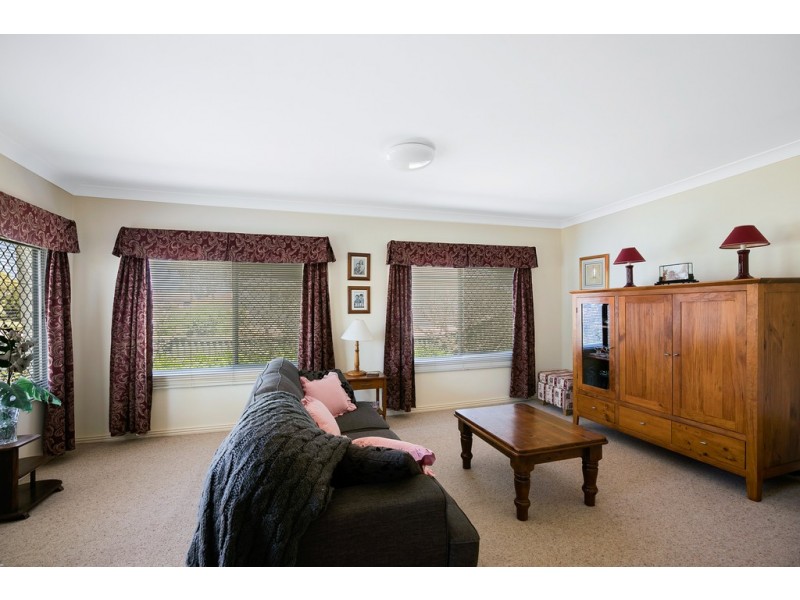 13 McLeish Street, Harristown QLD 4350