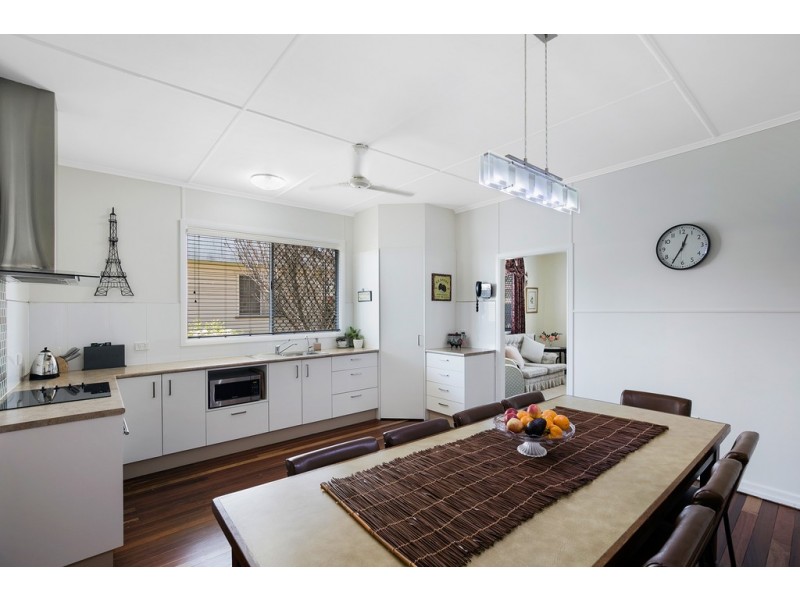 13 McLeish Street, Harristown QLD 4350