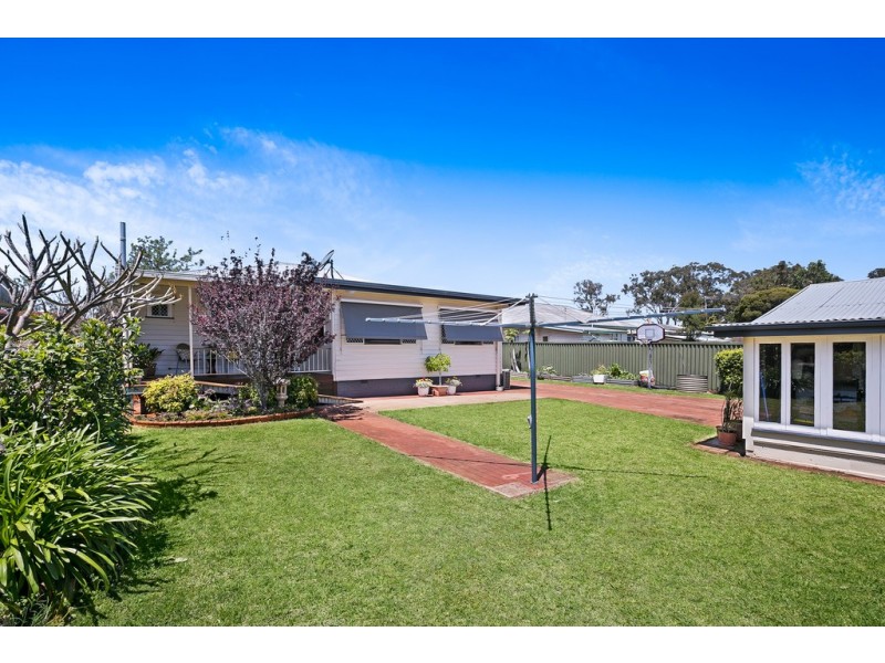 13 McLeish Street, Harristown QLD 4350