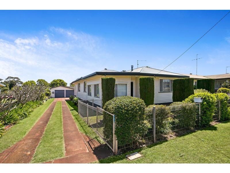 13 McLeish Street, Harristown QLD 4350