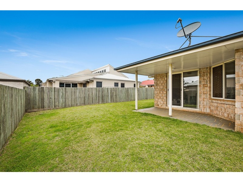 20 Sambar Court, Kearneys Spring QLD 4350