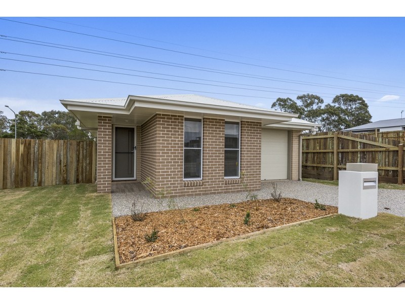 12 Orchard Lane, Glenvale QLD 4350