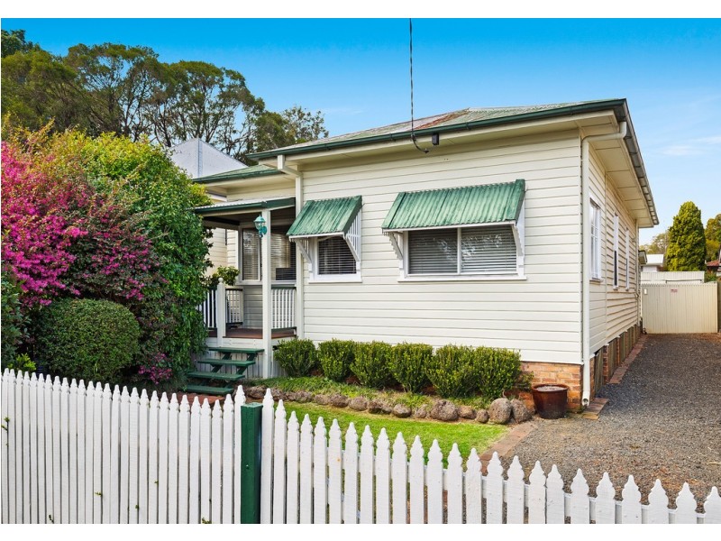 4 Shipley Street, East Toowoomba QLD 4350