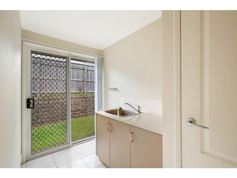 7 Latham Court, Wilsonton Heights QLD 4350