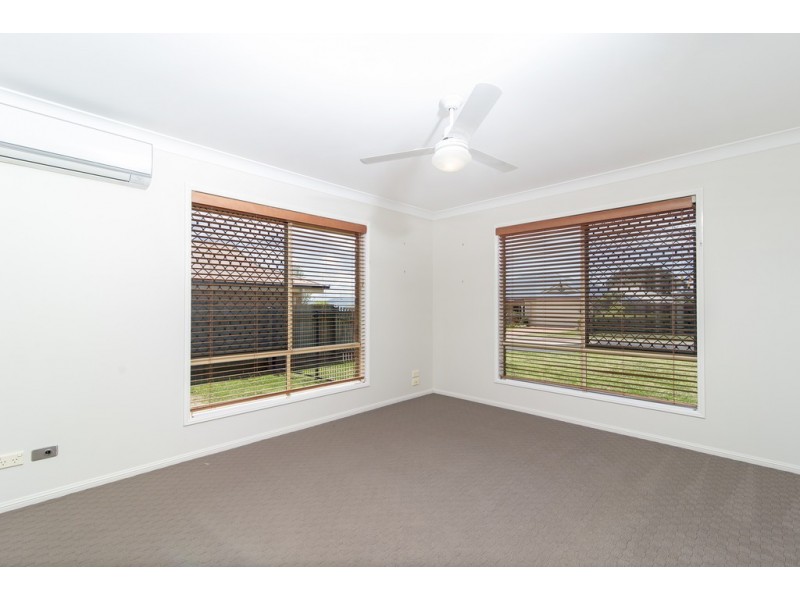 11 Barton Street, Middle Ridge QLD 4350