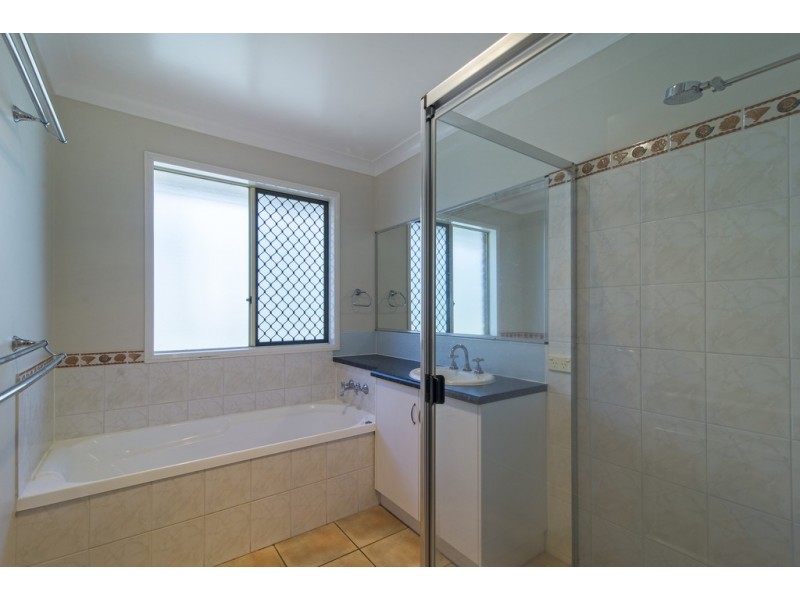 11 Barton Street, Middle Ridge QLD 4350