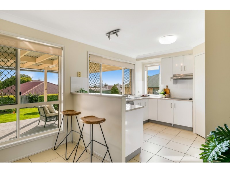 9 La Vista Court, Middle Ridge QLD 4350