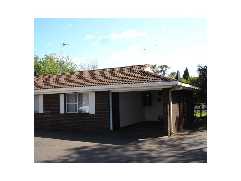 2/327 Hume Street, South Toowoomba QLD 4350