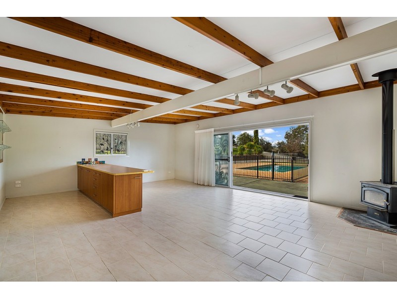 ‘Belle Vue’ 16-20 Riethmuller Road, Glenvale QLD 4350