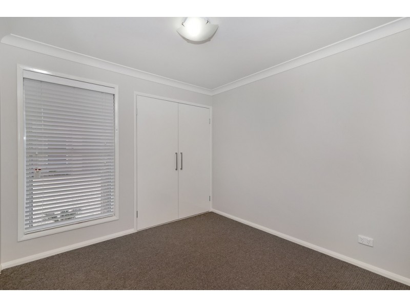 1/11 Furness Court, Kearneys Spring QLD 4350