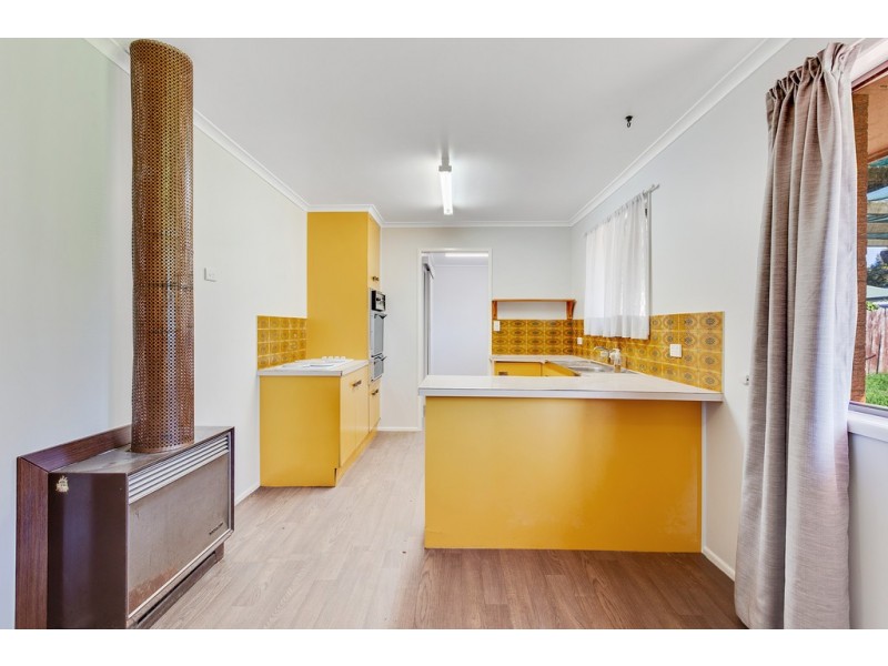 18 Panda Street, Harristown QLD 4350