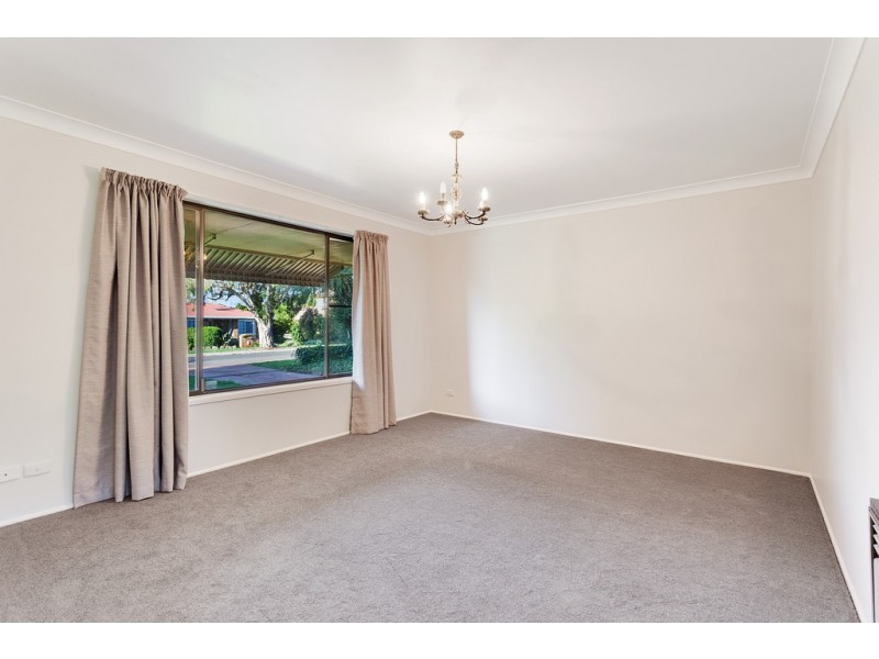 18 Panda Street, Harristown QLD 4350
