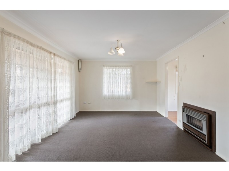 34 Mott Crescent, Rockville QLD 4350