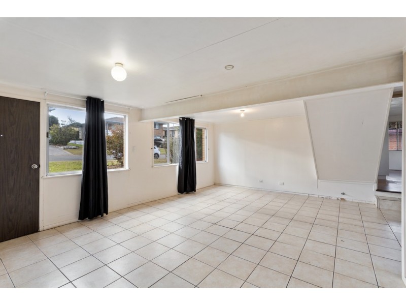 34 Mott Crescent, Rockville QLD 4350