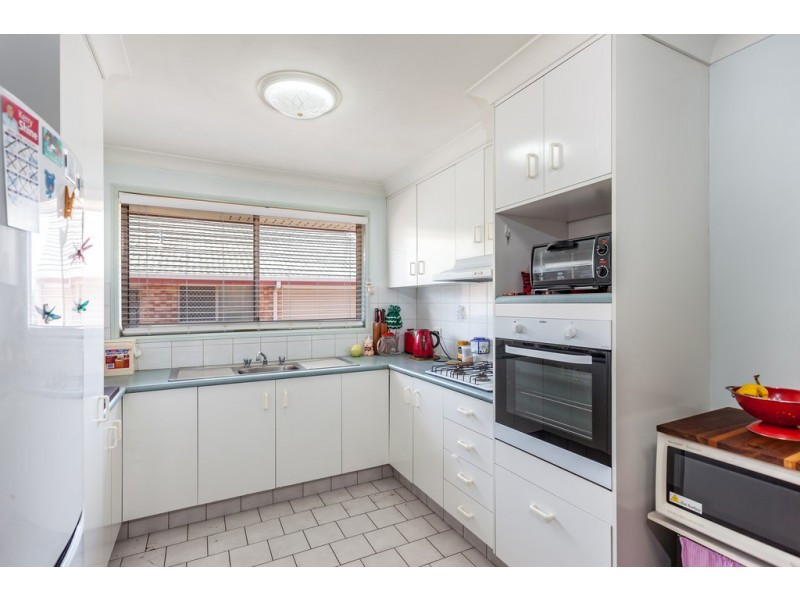 Unit 1/299 James Street, Newtown QLD 4350