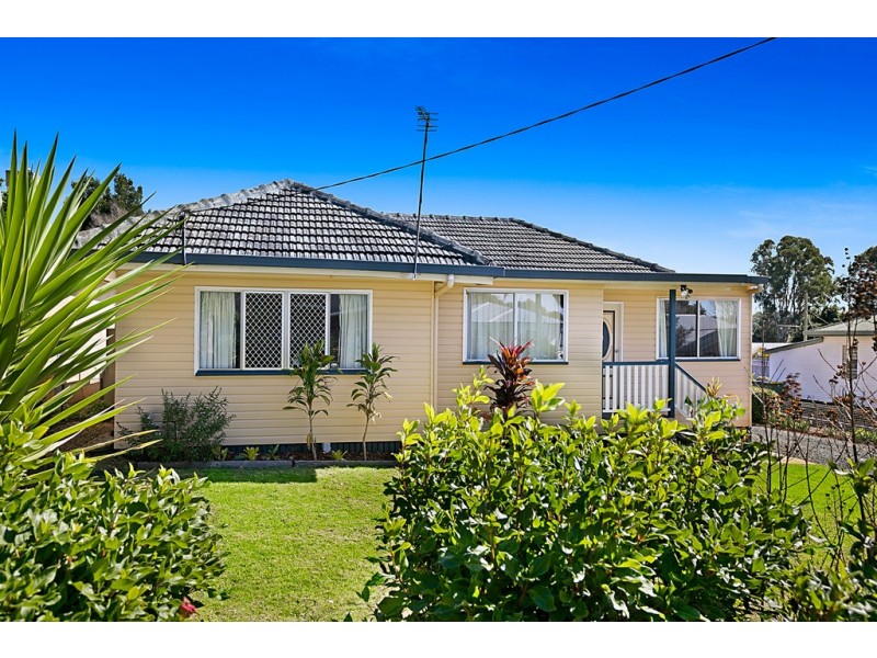 15 Gladstone Street, Newtown QLD 4350