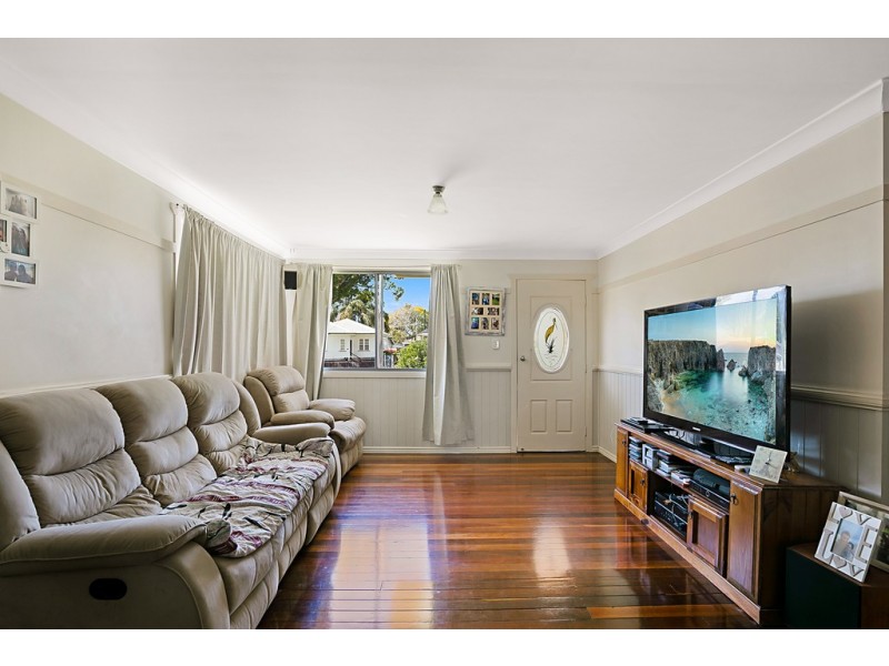 15 Gladstone Street, Newtown QLD 4350