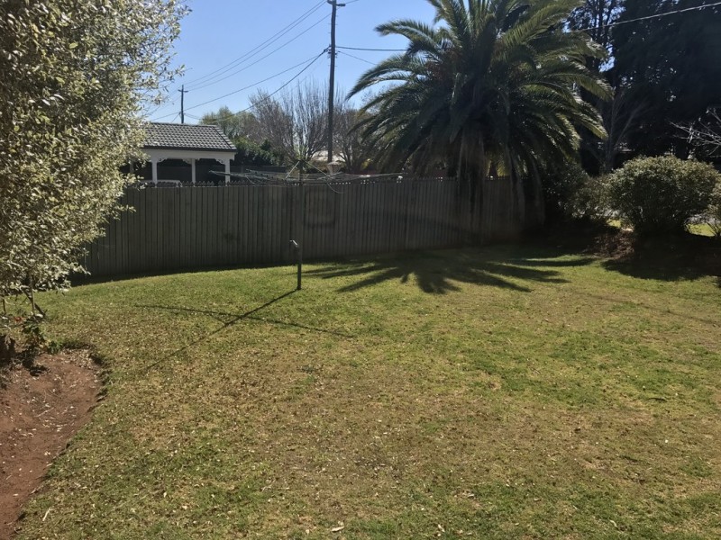 Unit 1/109 Tourist Road, Rangeville QLD 4350