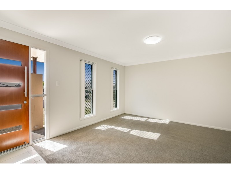 61 Entabeni Drive, Kearneys Spring QLD 4350